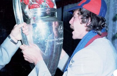 33 de ani de la Sevilla // VIDEO Duckadam, clipe de coșmar cu fanii Barcelonei: „Aruncau cu banane și portocale, arbitrul mi-a zis că n-are ce să facă”