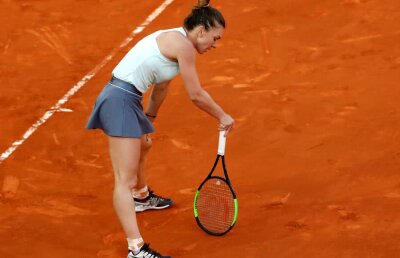 SIMONA HALEP - KIKI BERTENS 4-6, 4-6 // Coșmar cu repetiție! La Madrid, Halep s-a prăbușit pentru a treia oară consecutiv în finale + o statistică horror: a pierdut 9 dintre ultimele 12 finale