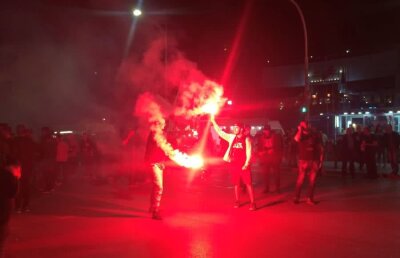 VIDEO+FOTO Atmosferă incendiară în Salonic! Fanii lui PAOK, show după ce Răzvan Lucescu a câștigat Cupa Greciei