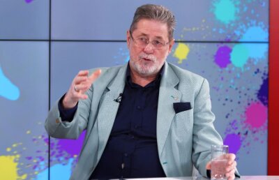 CSU CRAIOVA - FC VIITORUL 1-2 // VIDEO „Rotaru l-a dat afară pe Mangia să-și pună omul de încredere” » Cornel Dinu explică și jocul timid al lui Ianis Hagi