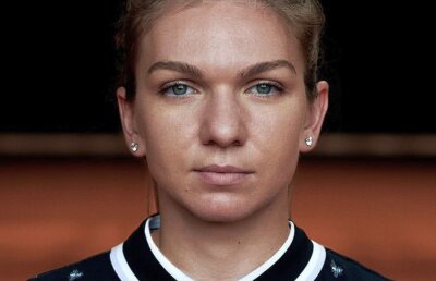 SIMONA HALEP LA ROLAND GARROS // Halep a plecat spre Paris: „Sper să fiu o albinuță care aleargă!” + Ultimele detalii despre problemele medicale