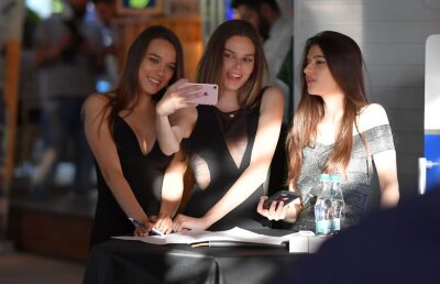 GALERIE FOTO Apariții de senzație ale jucătoarelor la Gala Handbalului Românesc » Cine a câștigat cele mai importante premii