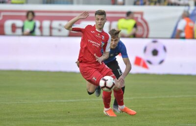 VIDEO EXCLUSIV // Dezvăluiri din vestiarul Astrei Giurgiu, după ce jucătorii au fost acuzați de blat în meciul cu FCSB: „Ne-am uitat unii în ochii celorlalți”