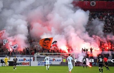 DINAMO // Asta ar mai lipsi: Mircea Rednic poate isca al treilea război total din fotbalul românesc, după CSA vs FCSB și FCU vs CSU Craiova!