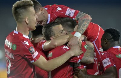 DINAMO // Constantin Anghelache a dezvăluit discuțiile cu afaceriști din Golf: „Dăm acești bani, dar ce oferă Dinamo?” » Ce i-a spus Mircea Lucescu despre implicarea la club