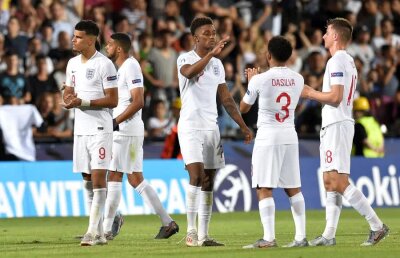 ROMÂNIA U21 - ANGLIA U21 // VIDEO + FOTO Obosiți și speriați! Marile probleme ale englezilor de care pot profita „tricolorii” + unde trebuie să fie atenți!