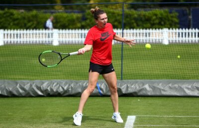 VIDEO // Simona Halep face senzație la Eastbourne! Punct superb reușit la meciul cu Hercog