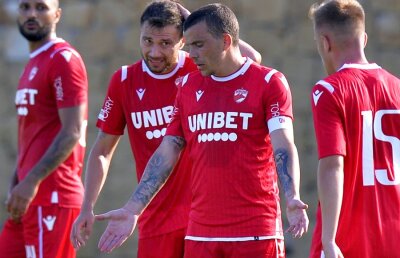 Dan Nistor nu mai suportă situația de la Dinamo: „Vestiarele cad pe noi, nu avem nici apă caldă!”