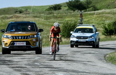 IRON MAN în Turul Sibiului. Justin Paroz a câștigat prima etapă după o evadare-mamut, de 172 de kilometri! + Eduard Grosu, abia pe 11