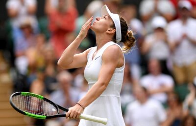 SIMONA HALEP - VICTORIA AZARENKA // VIDEO + FOTO Halep, de neoprit! Simona o învinge categoric pe Azarenka și se califică în optimi! Cu cine joacă mai departe