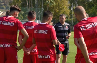 DINAMO // Miza pe jucătorii aduși în vară! Neagoe vrea să folosească 9 achiziții cu Viitorul + cine câștigă duelul pentru locurile U21