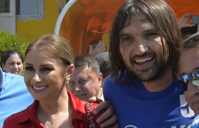 EXCLUSIV / Anamaria Prodan și Dan Alexa s-au întâlnit iarăși azi dimineață. Ce s-a întâmplat la mall