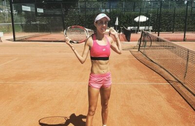 FOTO // Mihaela Buzărnescu și-a expus „pătrățelele” pe Instagram, înaintea debutului la Lausanne