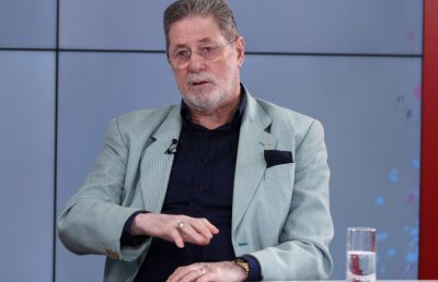 VIITORUL - DINAMO // Cornel Dinu, atac nemilos după umilința lui Dinamo: „Jucătorii de la Viitorul s-au distrat cu jaloanele lui Dinamo! Moura era după mure”