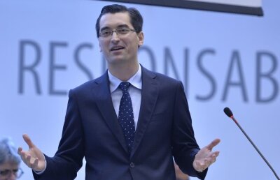 Se încinge Liga 2: un nou club se poate lupta pentru promovare! Decizia luată azi de Răzvan Burleanu, Gino Iorgulescu și Octavian Goga