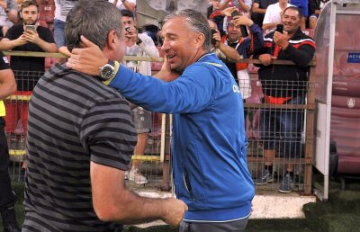 CFR CLUJ // Dan Petrescu i-ar vrea pe George Pușcaș și Alexandru Chipciu: „Mă duc pe jos și îl aduc de acolo!”