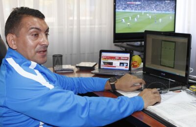 FCSB - ALASHKERT // Ilie Dumitrescu și Gigi Becali, dialog în direct la TV după demisia lui Bogdan Andone: „Gigi, nu ai antrenor” / „Vino tu! Eu stau și mă uit la televizor”