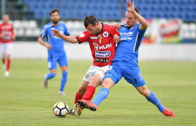 Unu, doi, trei, patru, azi începe campionatu'! » CSM Reșița și U Cluj vor juca astăzi, de la ora 18:00, primul meci al noului sezon de "B"