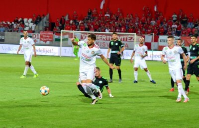 VIDEO Gol spectaculos al lui Gicu Grozav la Kisvarda » Reușita sa i-a adus victoria lui Vasile Miriuță în prima etapă