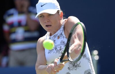 ROGERS CUP // VIDEO Simona Halep, asaltată de fani la Toronto! Imagini de la antrenamentul campioanei