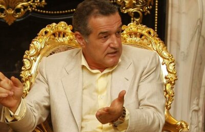 Gigi Becali, negocieri în direct la TV cu un alt patron din Liga 1: „Am luat un fundaș în pauza meciului de ieri”