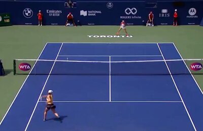 SIMONA HALEP - JENNIFER BRADY // VIDEO Asta e SuperSimona: lovitură perfectă în setul doi cu Brady!