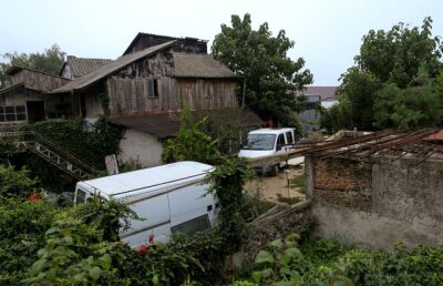 Anchetatorii: „Nu există nici un buncăr al lui Dincă, avea o rampă subterană pentru reparat mașini”