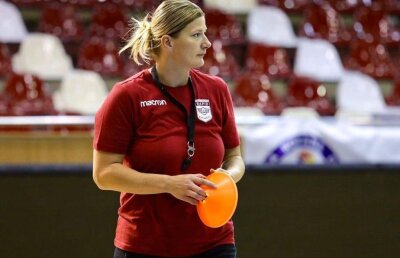 România - Rusia 18-27 // Carmen Amariei vede partea plină a paharului: „Am început să arătăm handbal de viitor”