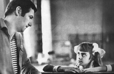 Cum erau văzute gimnastica românească și Nadia Comăneci de americani: „Mereu speriate, niciodată fericite” » Dezvăluiri cutremurătoare despre soții Karolyi: „El le umilea și le pălmuia, ea le înfigea degetele în gât”