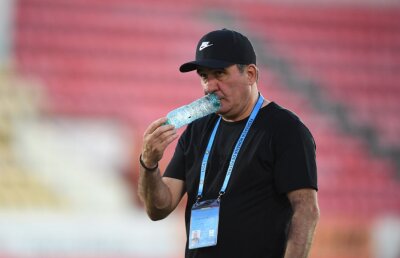 VOLUNTARI - VIITORUL 0-0. Gică Hagi, întrebat de manifestările din timpul jocului: „Vedeți altfel lucrurile. Dacă vă plac ăia care tac din gură...”