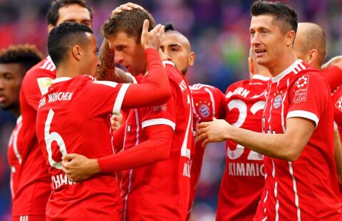 Players of FC Hermannstadt celebrating during Romania Superliga: CFR  News Photo - Getty Images