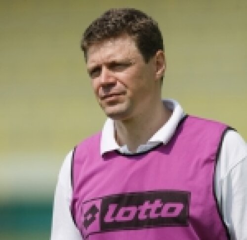 tibor selymes, sportul studentesc