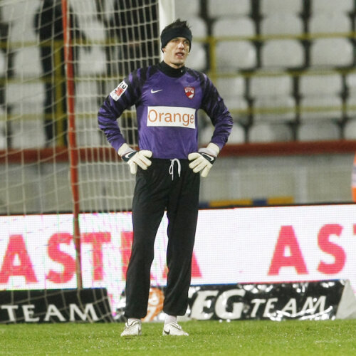 Emilian Dolha riscă să fie trimis la Urziceni dacă nu acceptă condiţiile din noul contract oferit de Dinamo