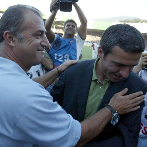 Fără contract, Terim ar fi gata să preia Galata de la fostul său elev, Hagi
Foto: Mediafax