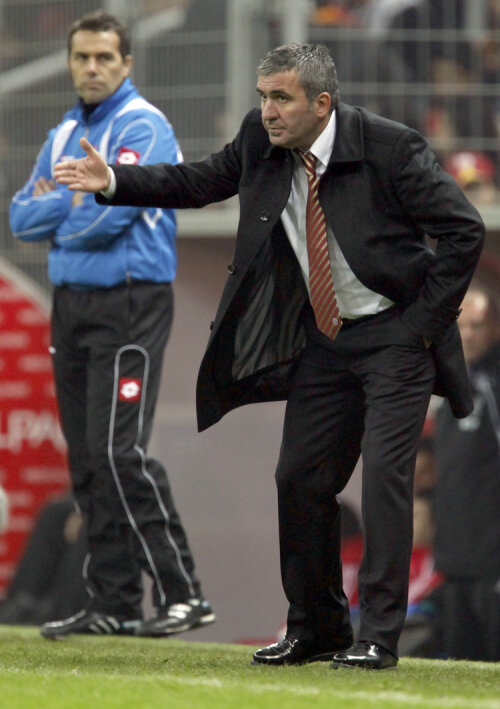 Hagi a negat că în echipa lui sînt conflicte