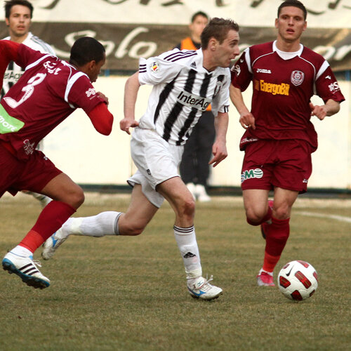 Premiera lui Strătilă, la golul de debut în Liga 1 Bergenbier, era să-i îngroape de tot pe clujeni  Foto: AP/Agerpres