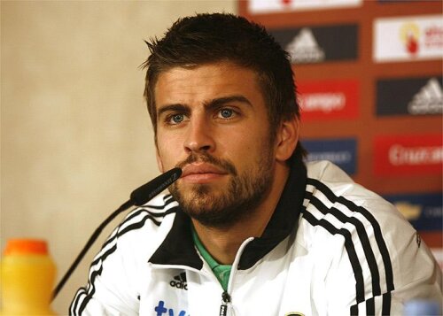 Gerard Pique (sursa foto: nomaskeine.com)