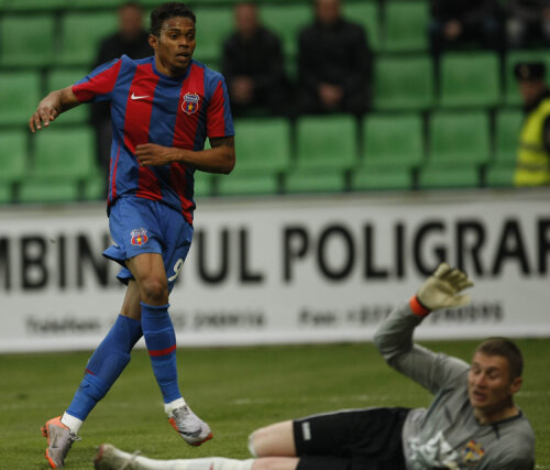 Maicon a înscris două goluri în amicalul cîştigat, 4-0, cu Dacia Chişinău