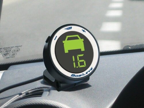 MobilEye poate avertiza cu cel mult 2,7 secunde înainte posibila coliziune