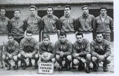 În 1959, întreaga echipă a Franţei era formată din jucători albi. După 51 de ani, 8 