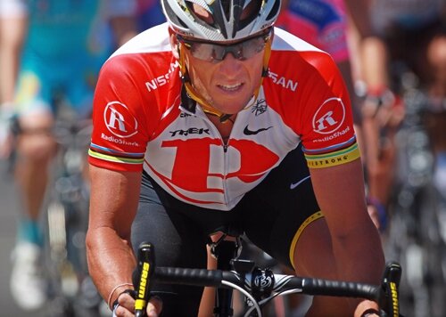 Lance Armstrong în tricoul ultimei sale echipe de ciclism, RadioShack
