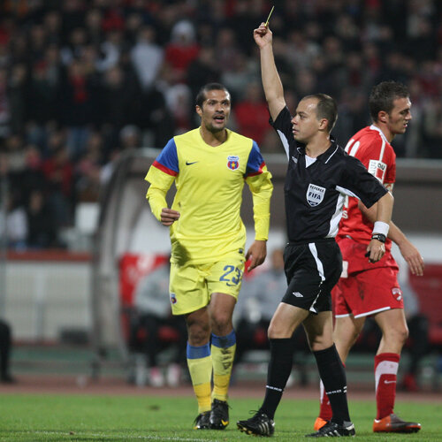 Marius Avram a fost notat cu 5 în Gazetă după meciul din tur Foto: Alex Nicodim