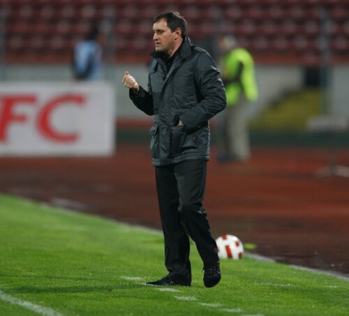 Conceicao a reuşit o victorie, 3-0, în Ghencea pe banca Braşovului