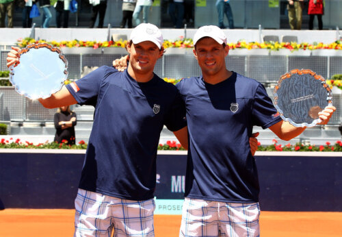 Mike Bryan şi Bob Bryan