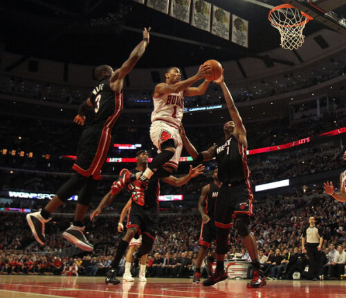 Derrick Rose a fost din nou cel mai bun om al lui Bulls