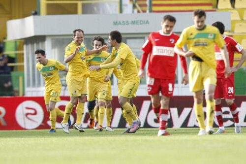FC Vaslui s-a luptat la titlu pînă în finalul campionatului, dar va trebui să se mulţumească cel mult cu locul 2