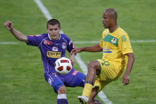 Unul dintre ei ne va reprezenta în Liga Campionilor: va fi Bourceanu sau Wesley? Află de pe GSP.RO!