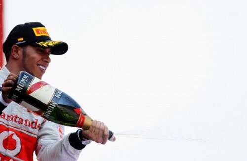 Lewis Hamilton este singurul care a putut să-i fure victoria în acest sezon lui Vettel