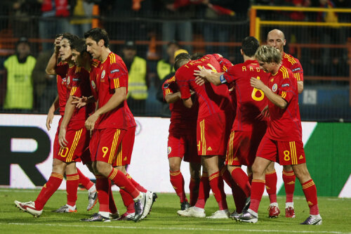 Tricolorii exultă după golul marcat de Stancu în poarta Albaniei. La final a fost însă doar 1-1