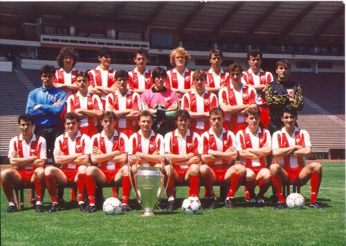 Steaua Roșie, 1991. Belo e al doilea din stînga, pe rînd cu Prosinecki și Savicevic
